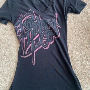 Y2K Fox Riders Black and Pink Graphic V-Neck Tee